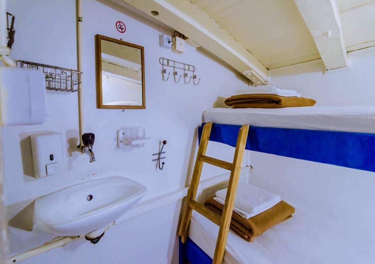 Rhythm Floating Hostel - Задар Екстер'єр фото